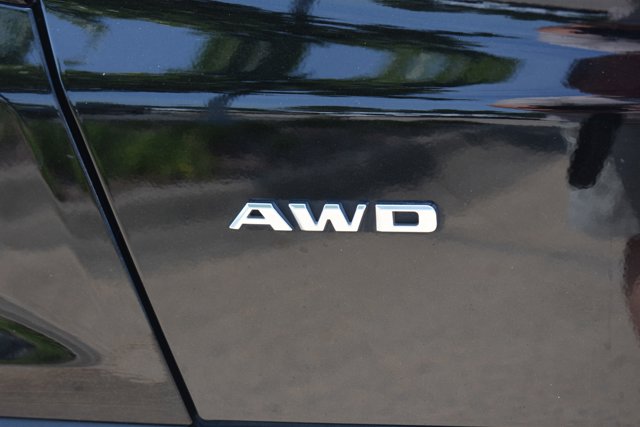 Vehicle image 11 of 31