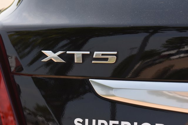 Vehicle image 10 of 31