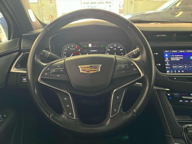 Vehicle image 13 of 30