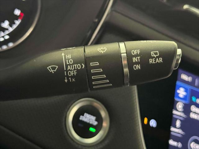 Vehicle image 22 of 30