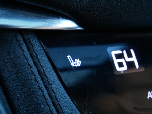 Vehicle image 23 of 27