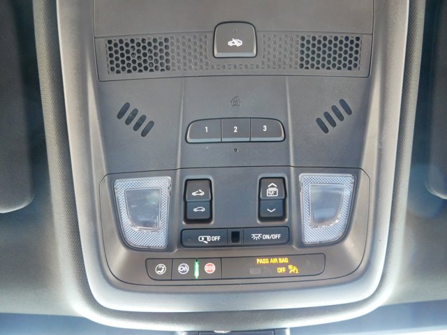 Vehicle image 25 of 27