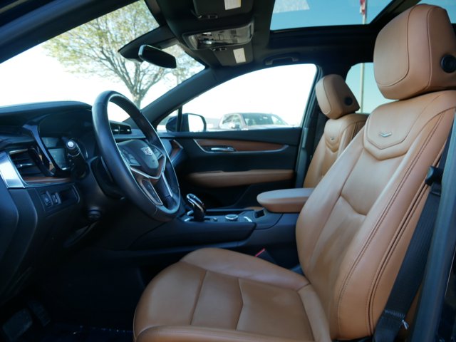Vehicle image 9 of 27