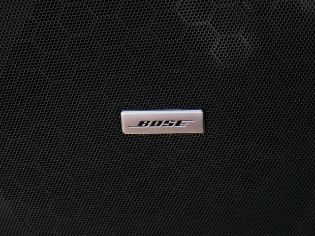 Vehicle image 27 of 35