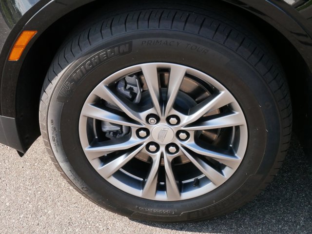 Vehicle image 10 of 35