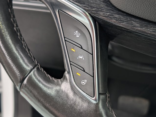 Vehicle image 11 of 45