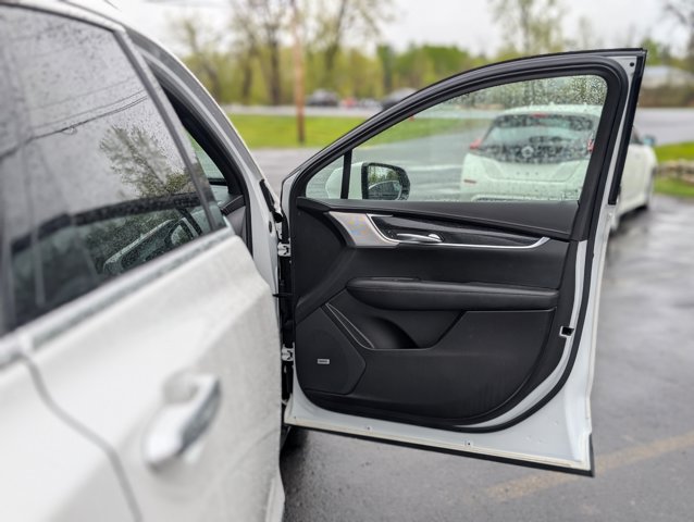 Vehicle image 43 of 45