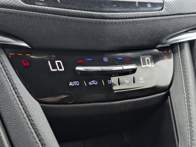 Vehicle image 22 of 45