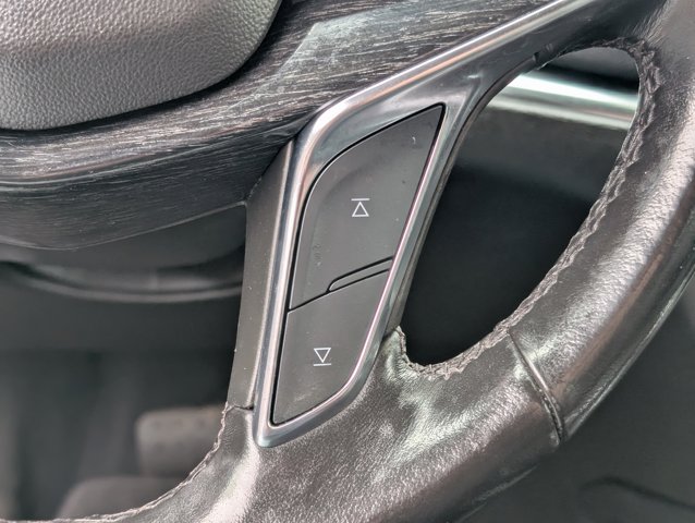 Vehicle image 18 of 45