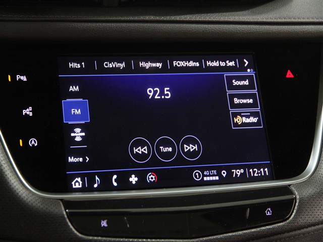 Vehicle image 16 of 25