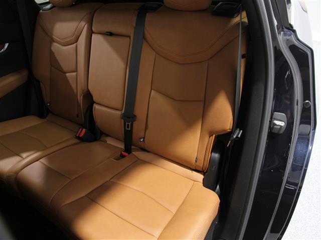 Vehicle image 10 of 25