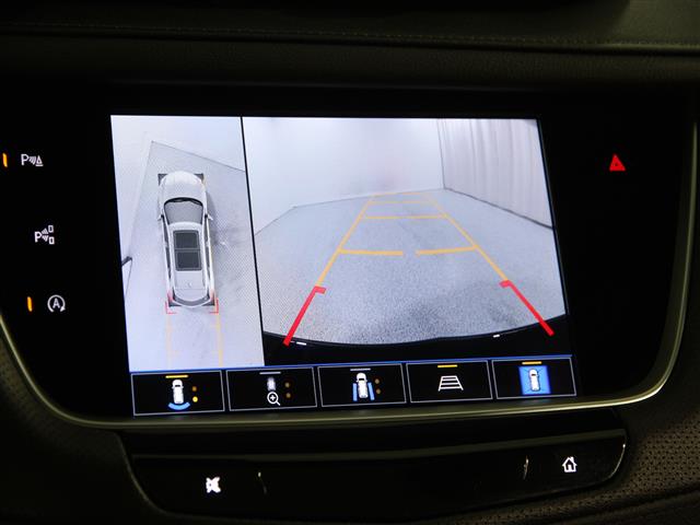Vehicle image 13 of 25