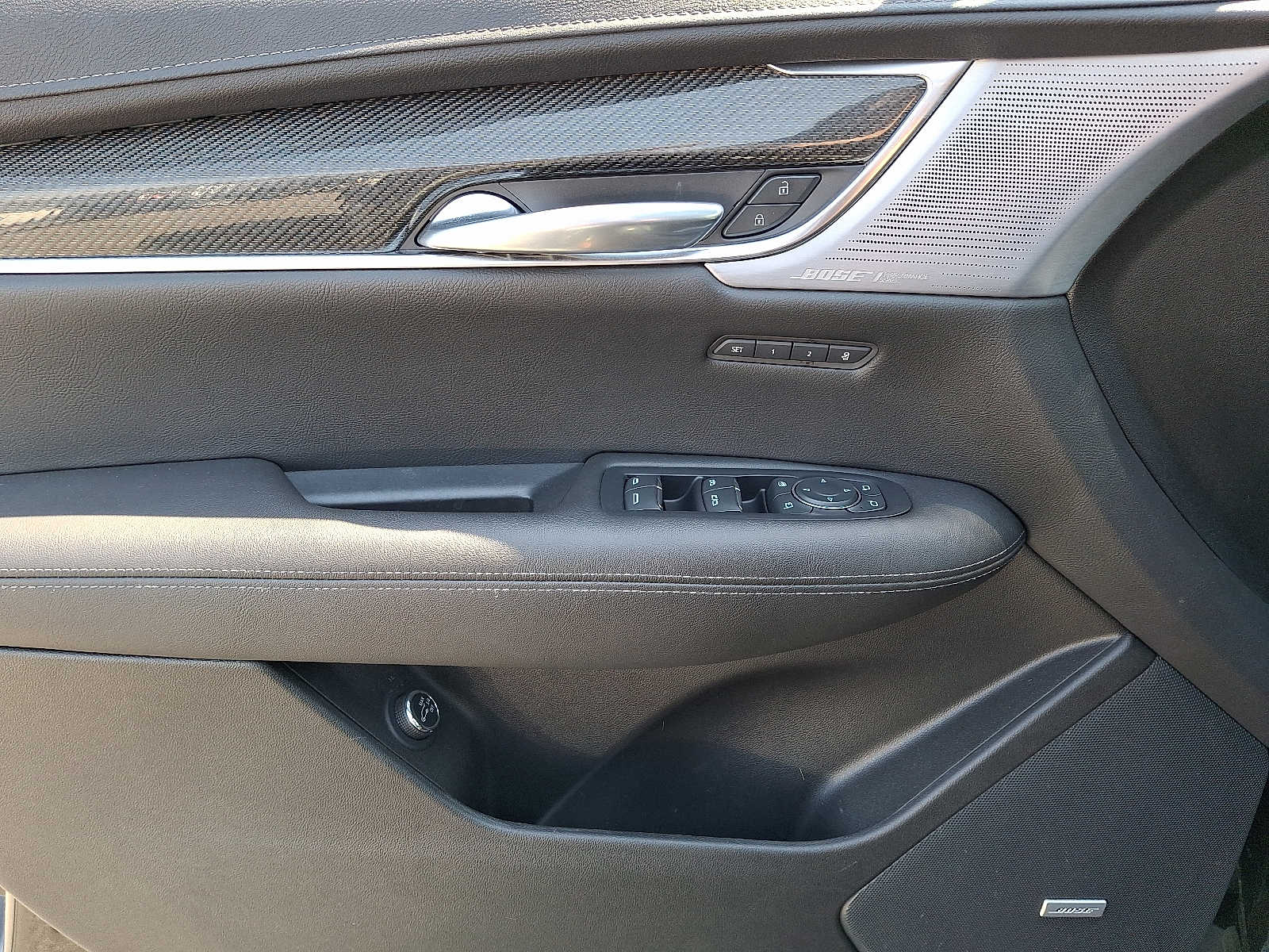 Vehicle image 12 of 30