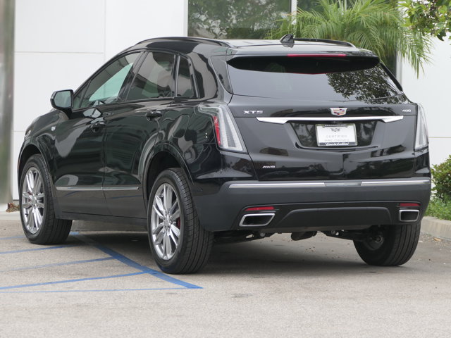 Vehicle image 6 of 32