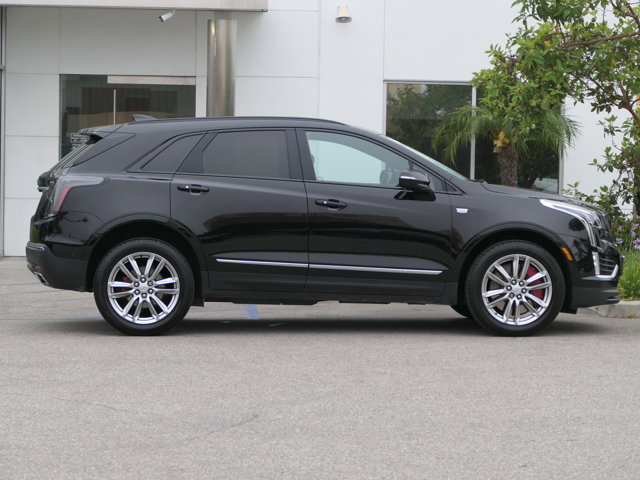 Vehicle image 4 of 32