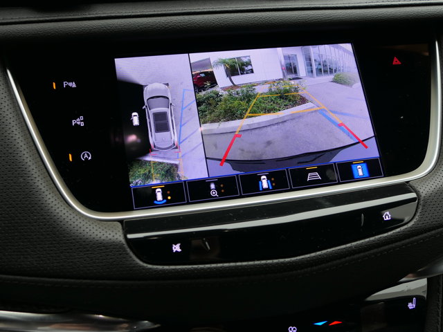 Vehicle image 22 of 32