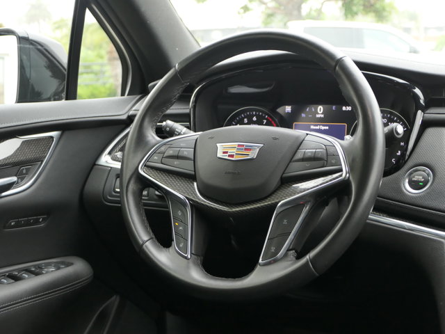 Vehicle image 27 of 32