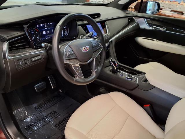 Vehicle image 19 of 33