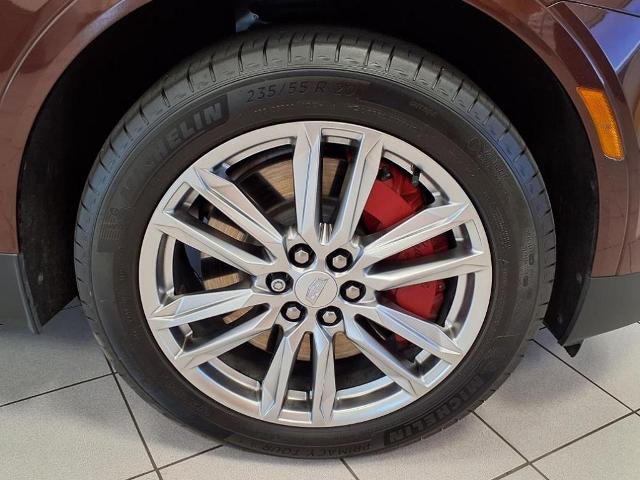 Vehicle image 8 of 33