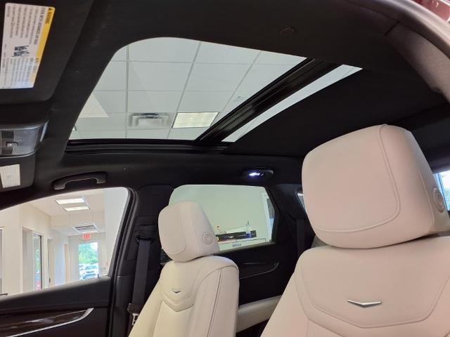 Vehicle image 24 of 33