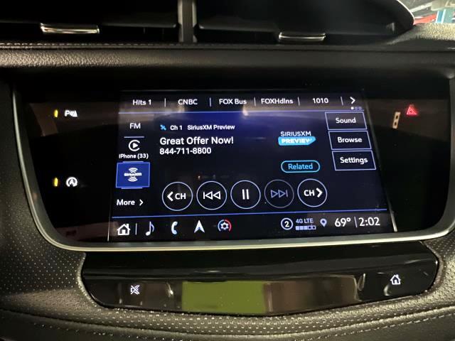 Vehicle image 21 of 33