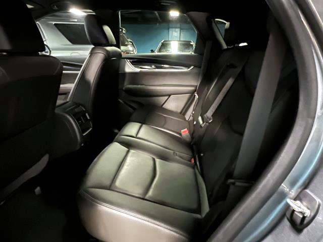Vehicle image 13 of 33