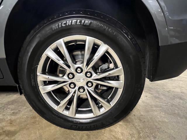 Vehicle image 8 of 33