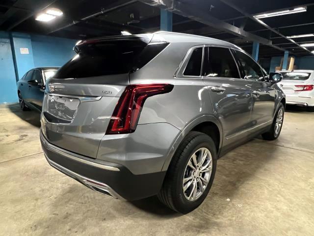 Vehicle image 3 of 33