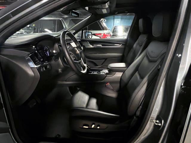 Vehicle image 12 of 33
