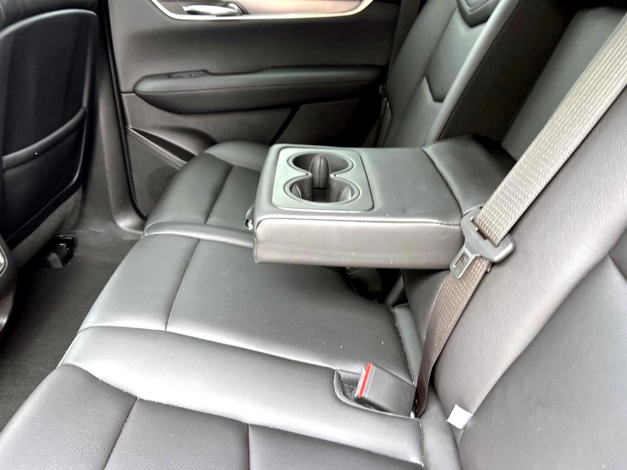 Vehicle image 13 of 28