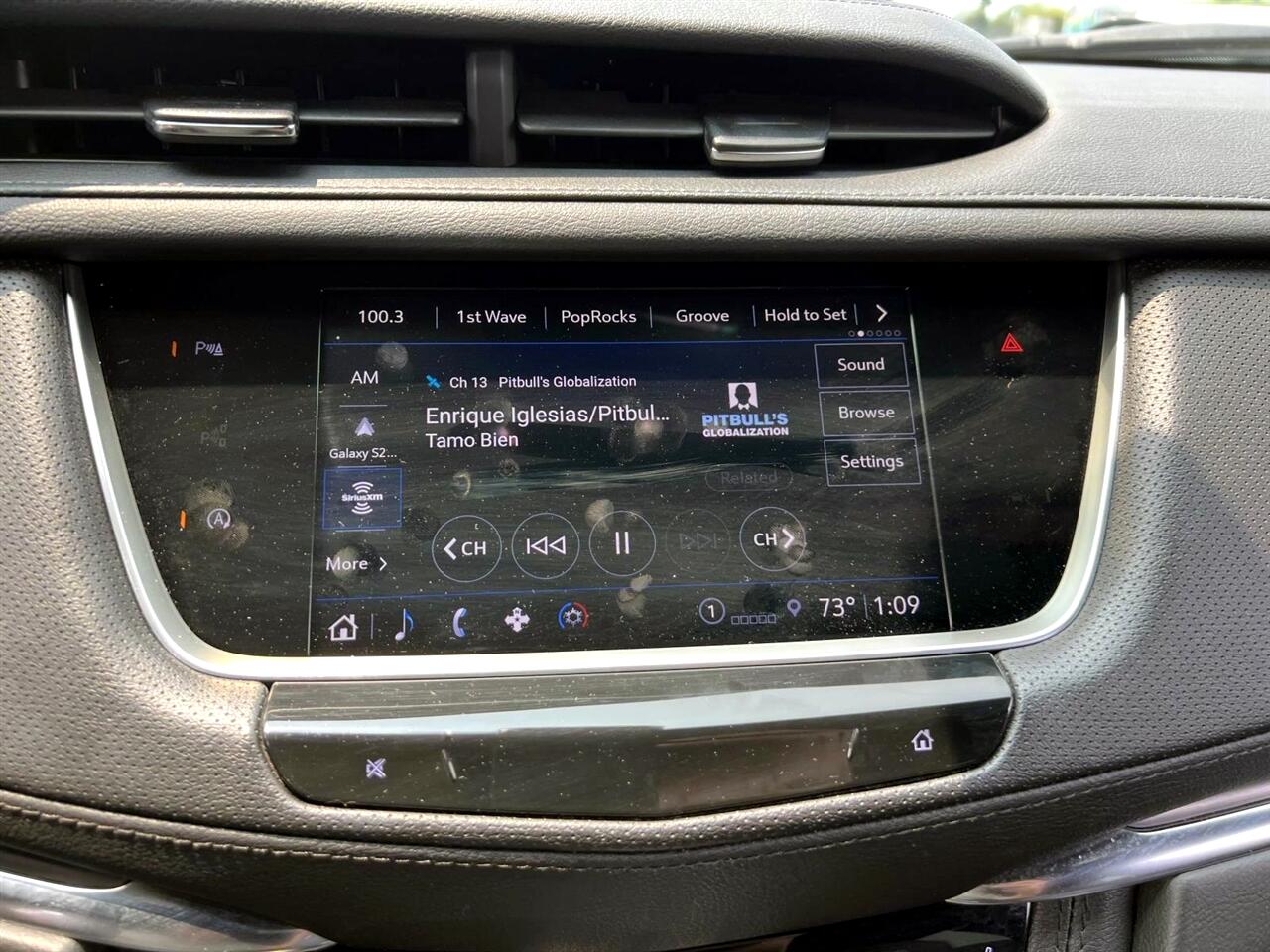 Vehicle image 21 of 28