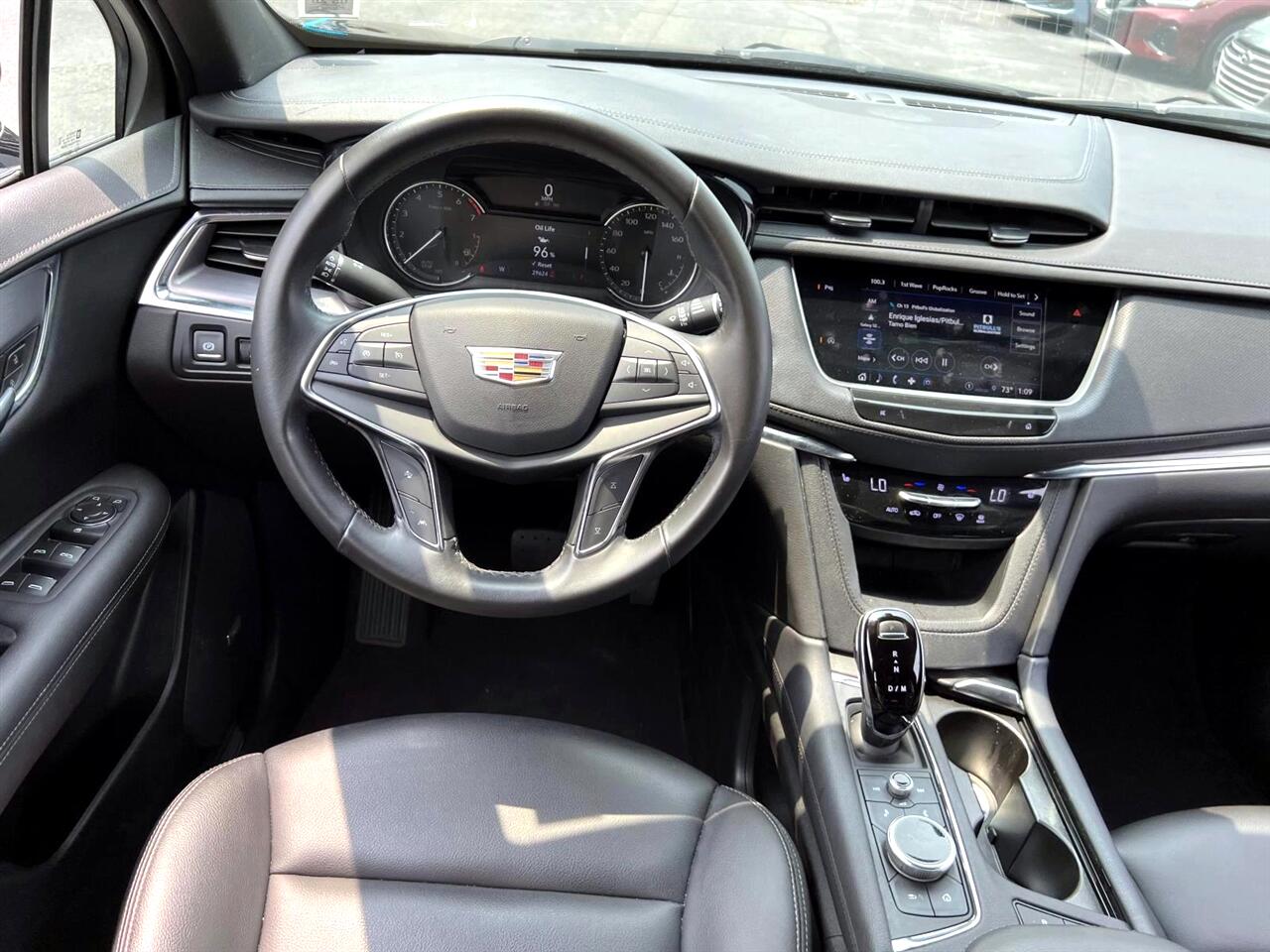 Vehicle image 12 of 28