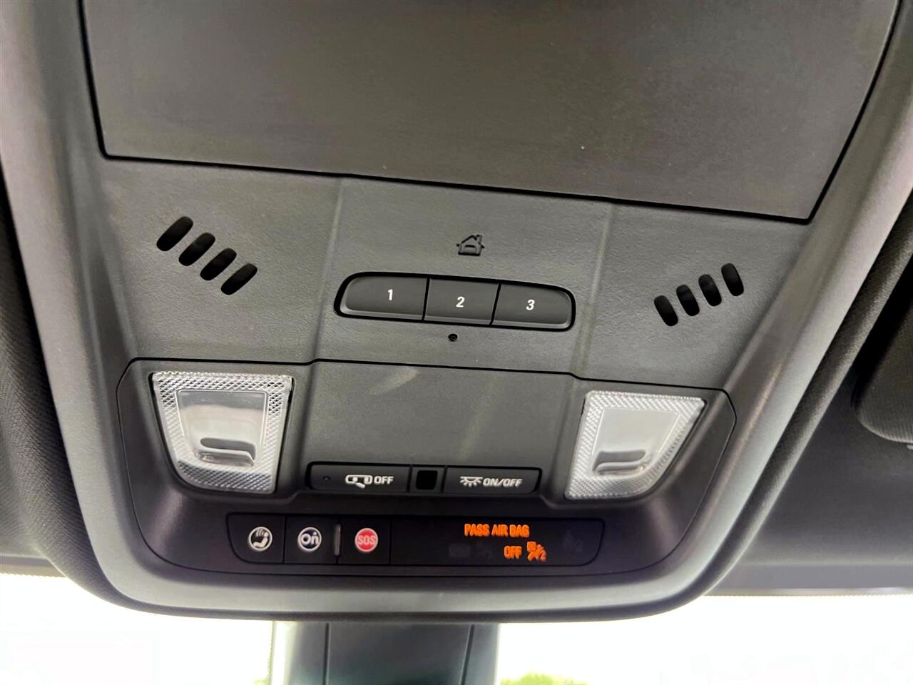 Vehicle image 26 of 28