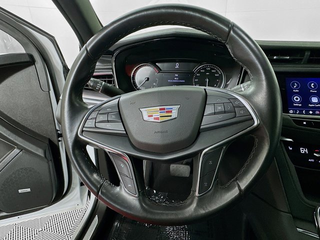 Vehicle image 8 of 35