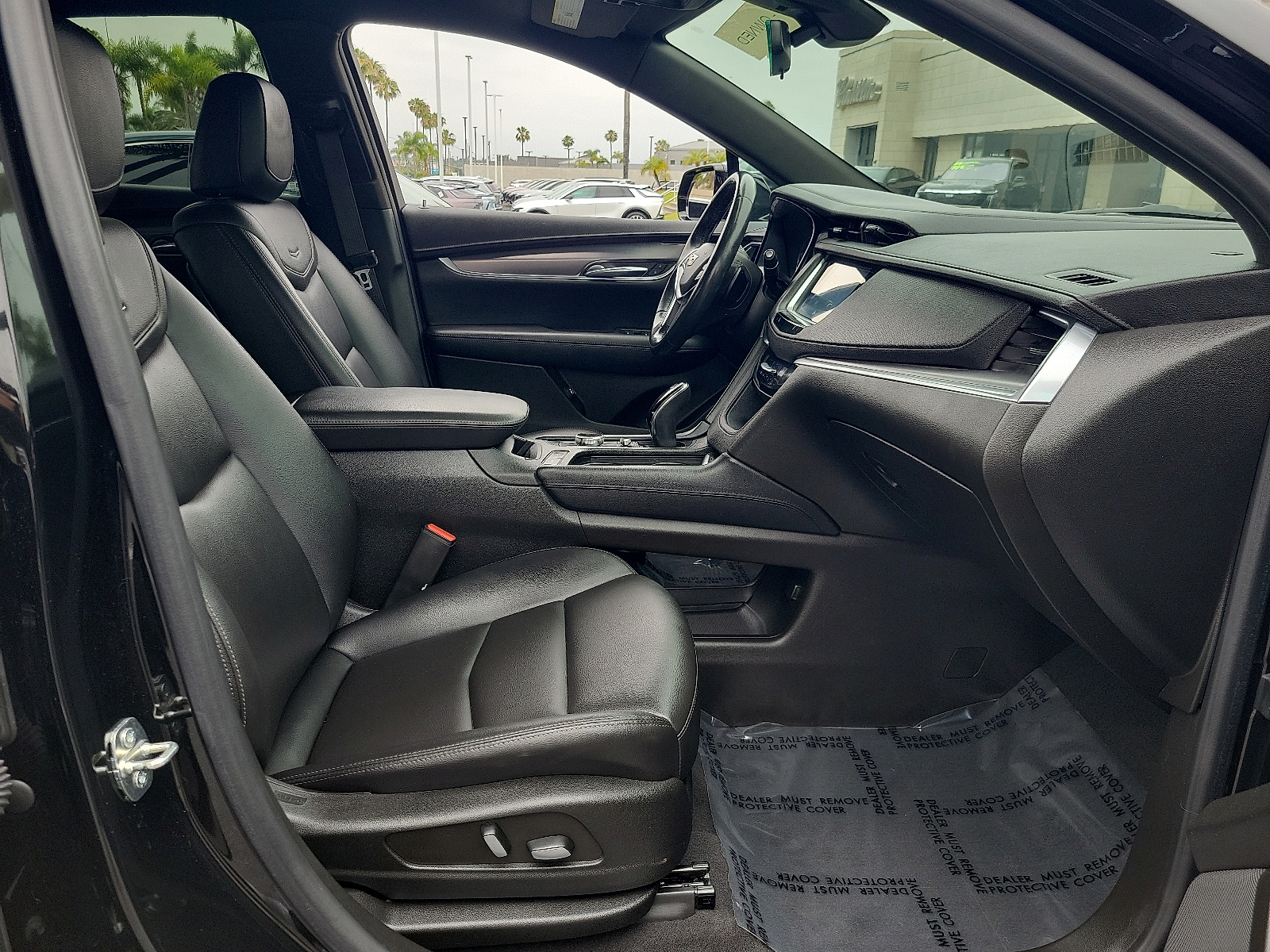 Vehicle image 19 of 25