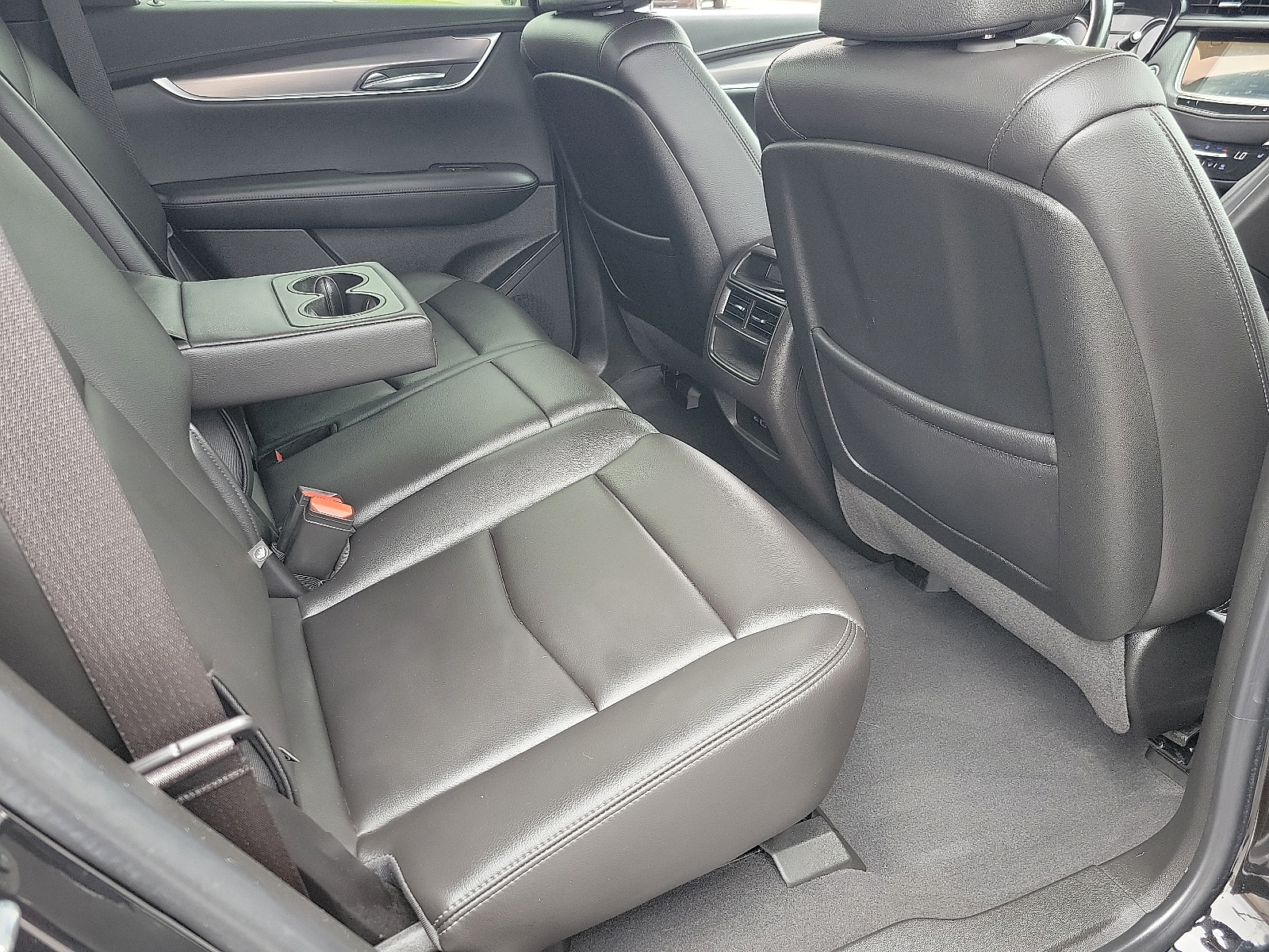 Vehicle image 20 of 25