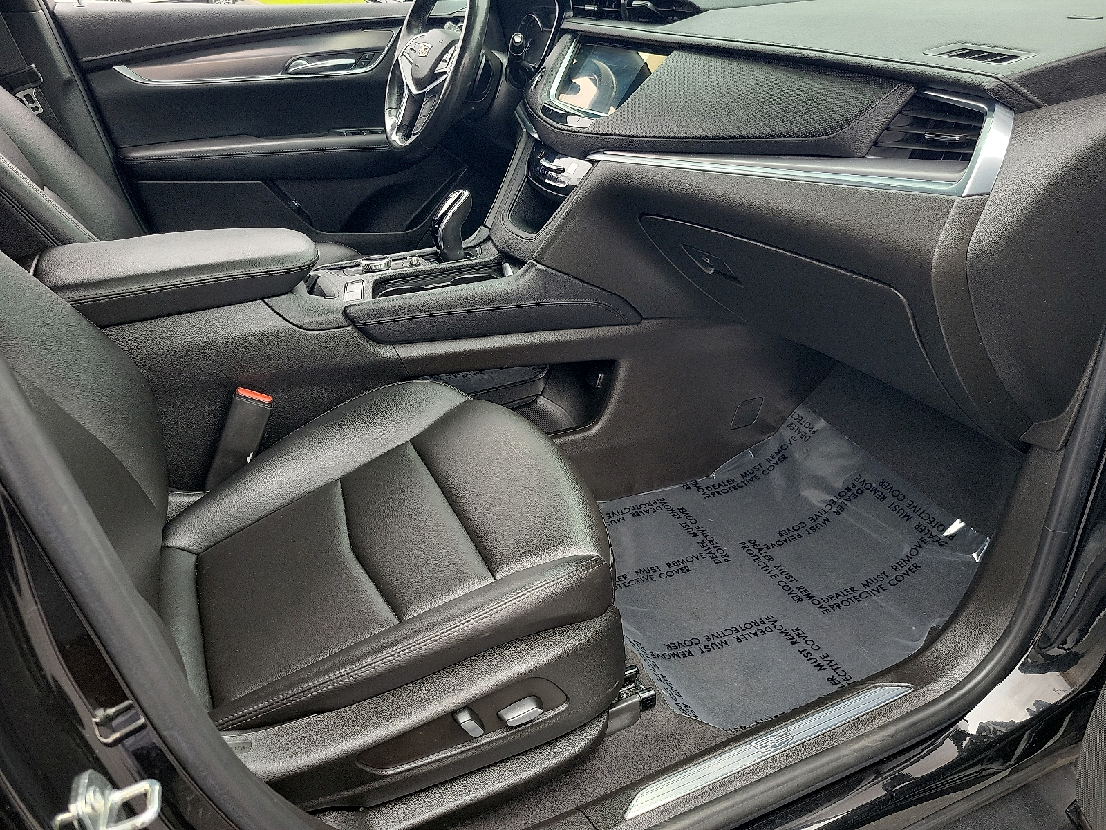 Vehicle image 18 of 25