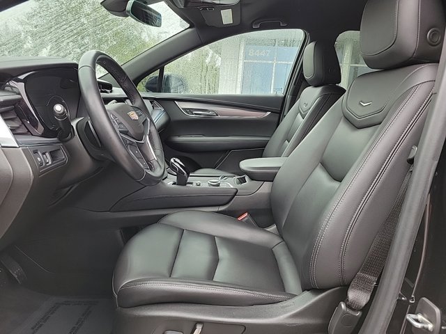 Vehicle image 11 of 28