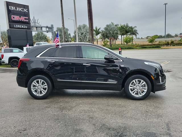 Vehicle image 4 of 28