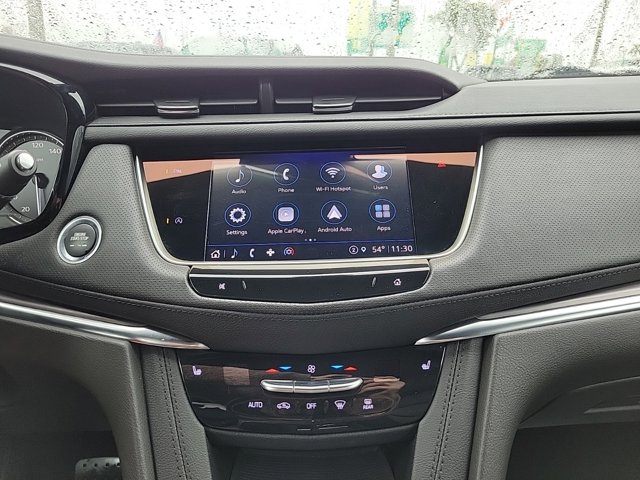 Vehicle image 21 of 28