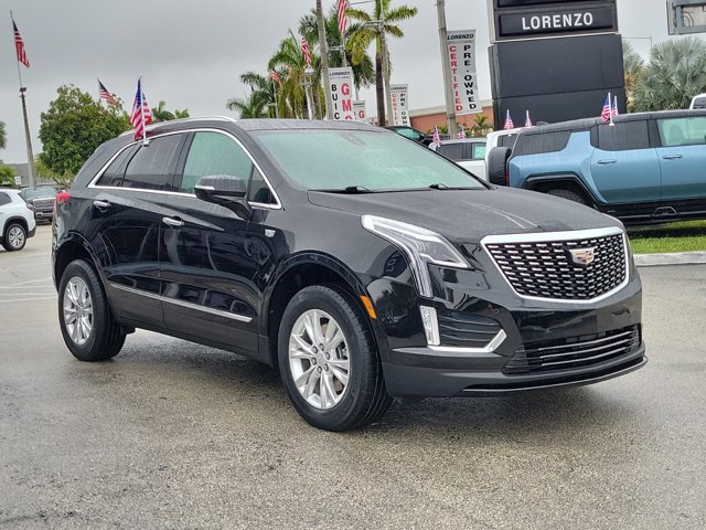 Vehicle image 3 of 28