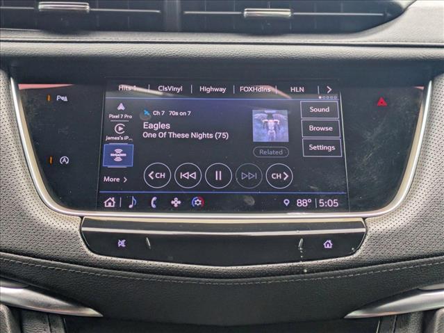 Vehicle image 14 of 24