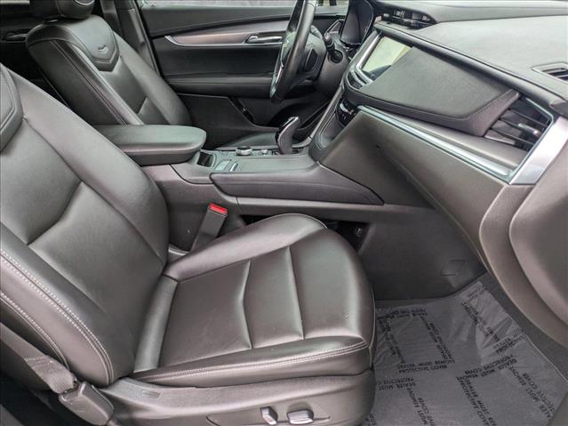 Vehicle image 20 of 24