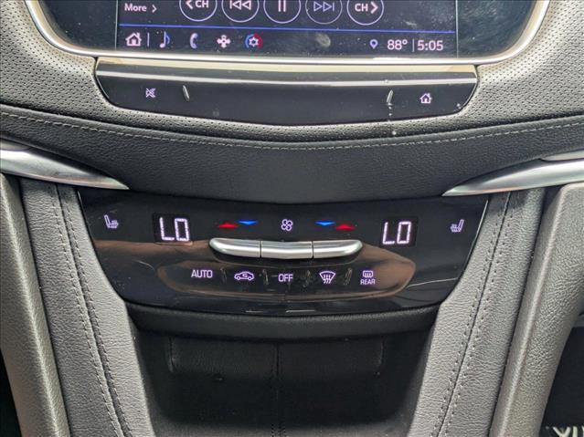 Vehicle image 13 of 24