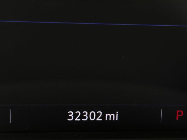 Vehicle image 19 of 33
