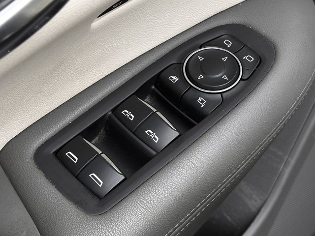 Vehicle image 12 of 33