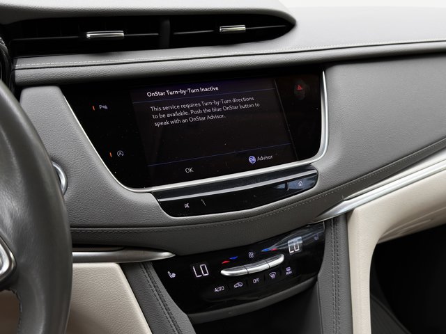 Vehicle image 21 of 33