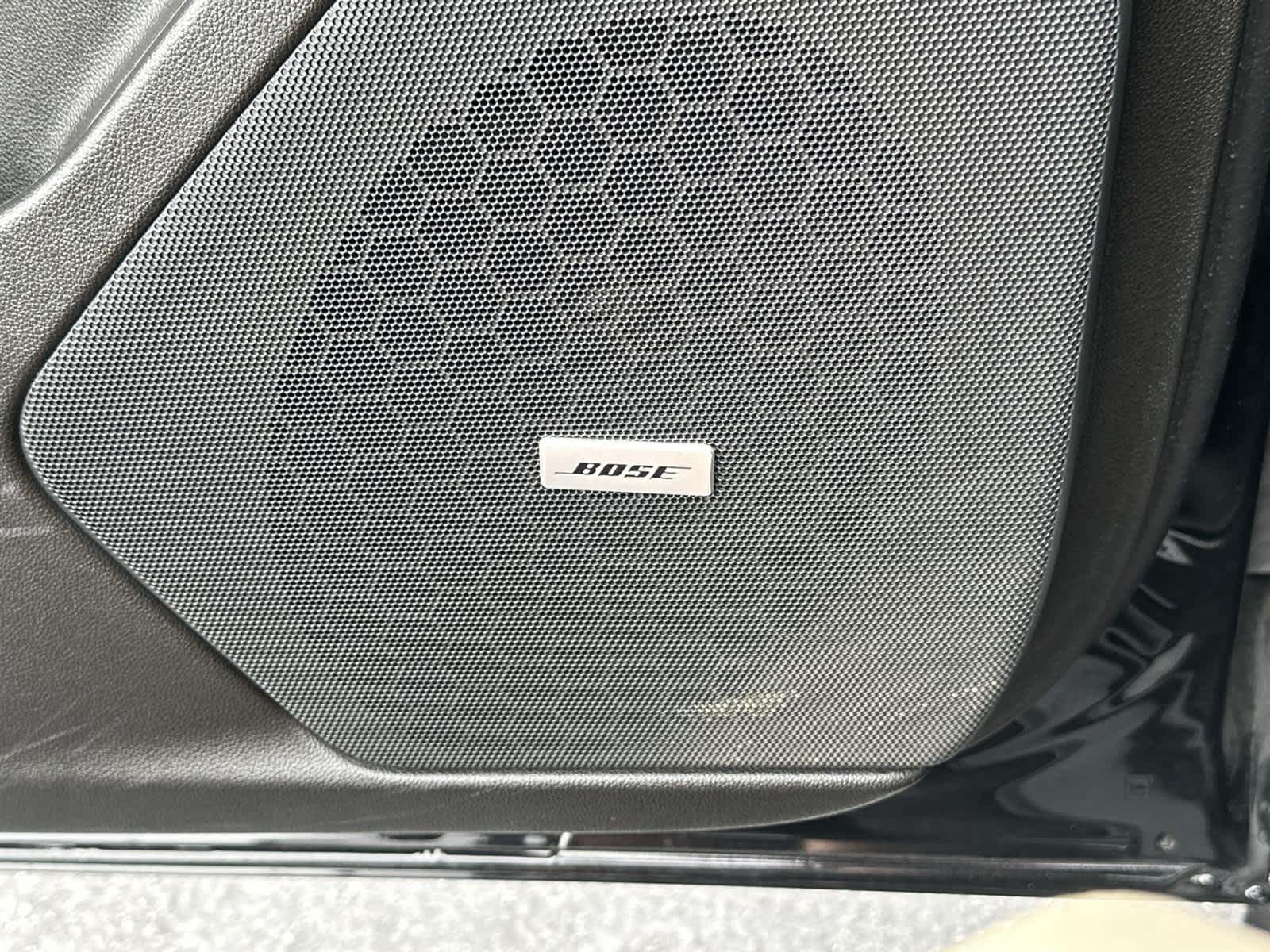 Vehicle image 27 of 31