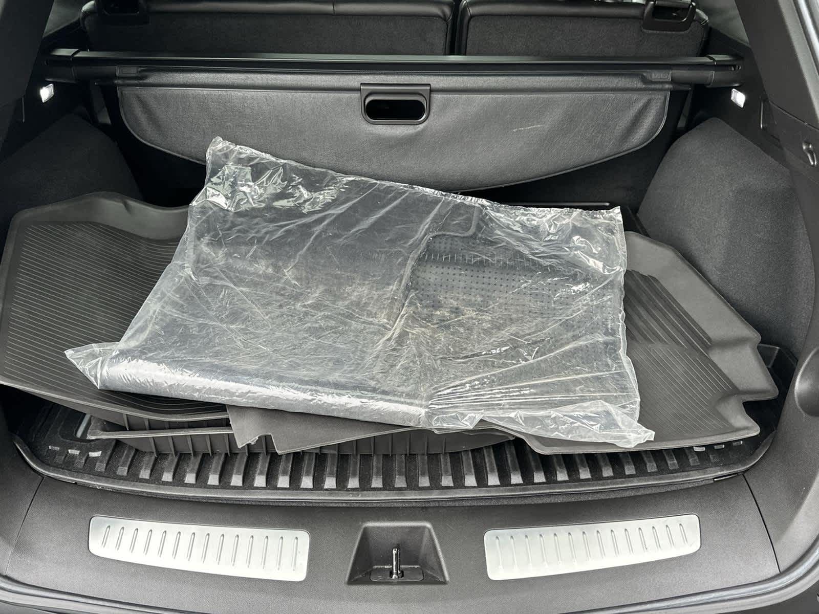 Vehicle image 19 of 31