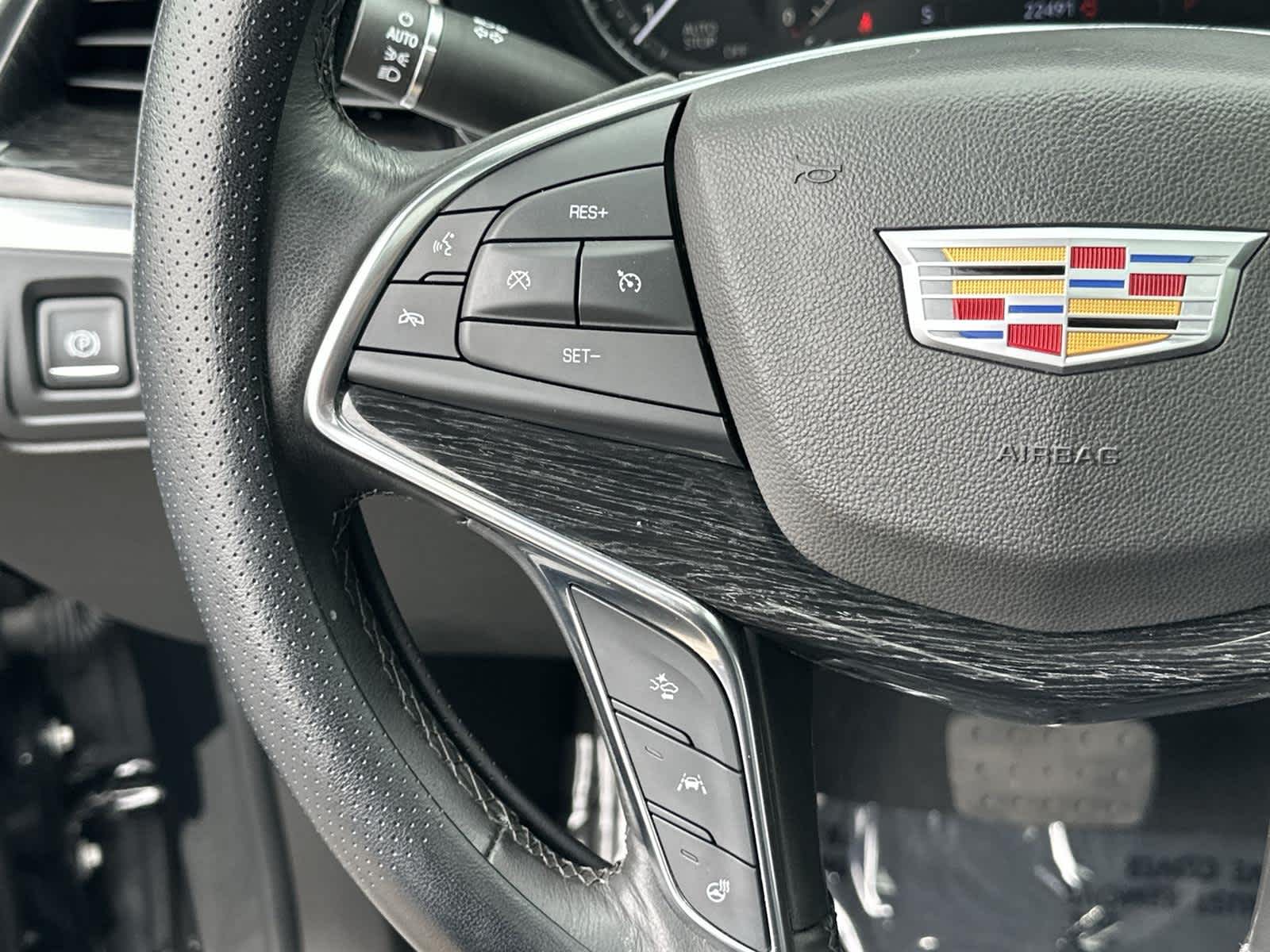Vehicle image 23 of 31